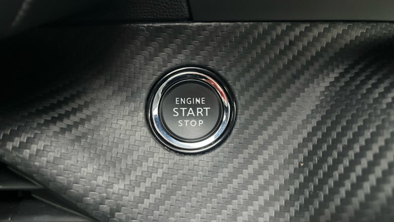 Peugeot 208 1.2 PureTech 100 Allure Premium + 5dr Petrol Hatchback